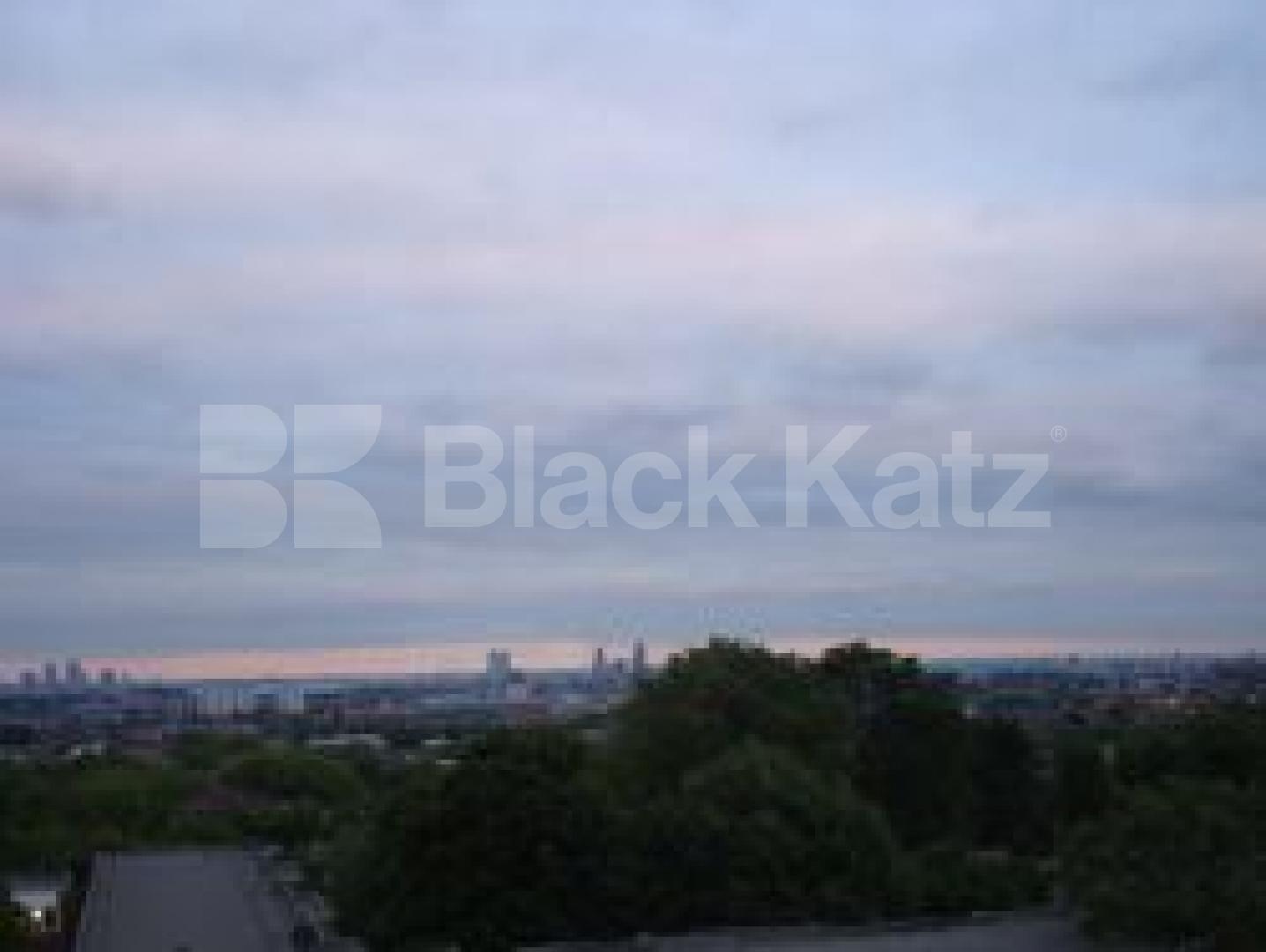 			New Instruction, 3 Bedroom, 1 bath, 1 reception Flat			 Cheverton Road, Highgate Boarders